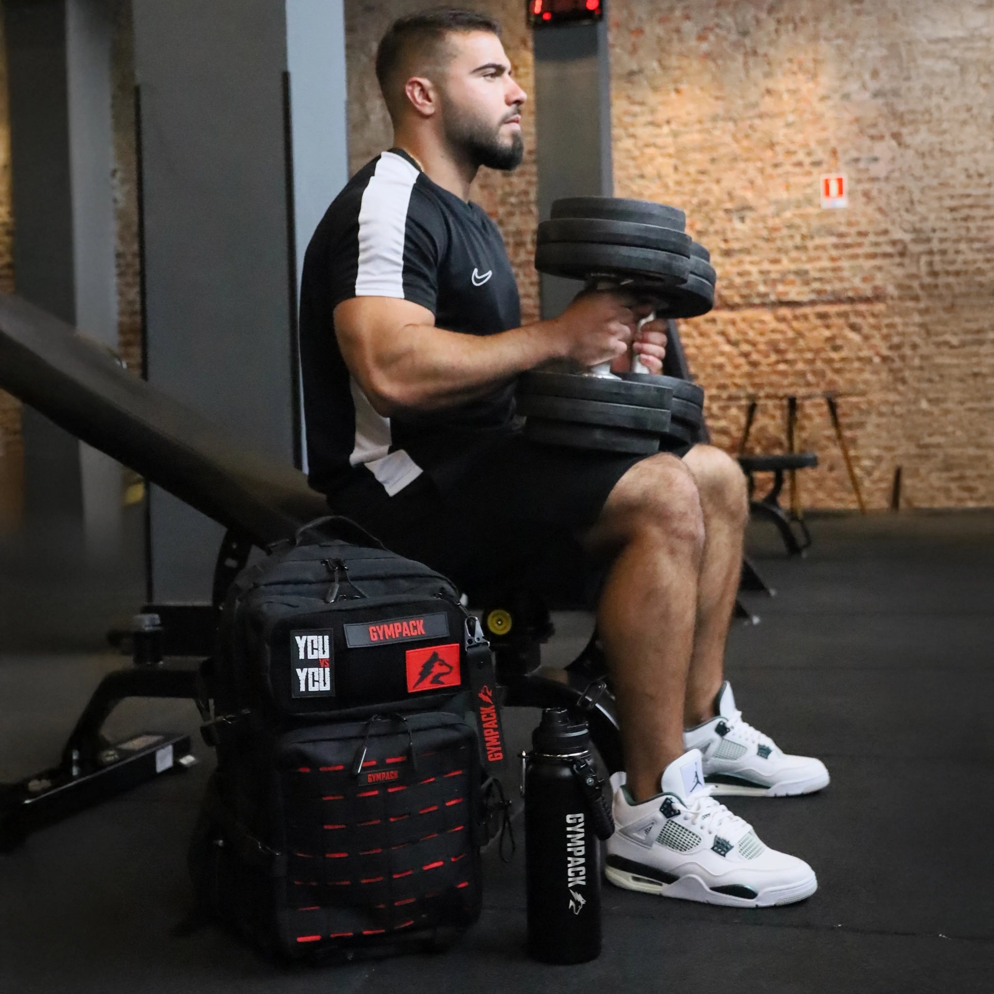 Gympack Pro 50L Negra y Roja